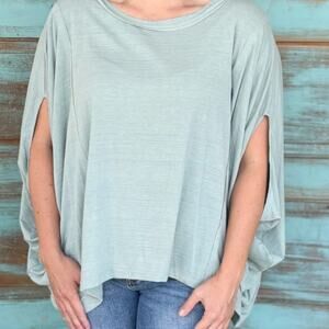 Heyson Draped Sleeve Top Size sm/med